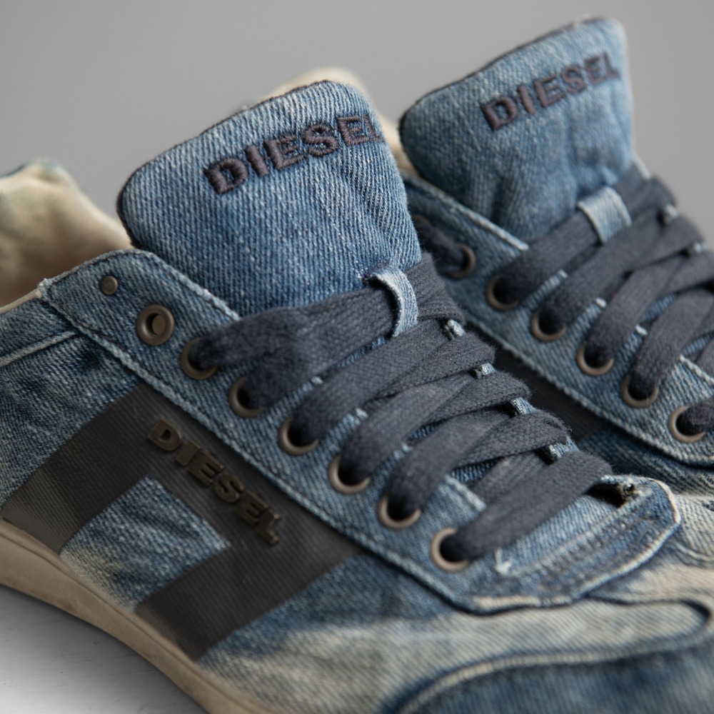 VTG Diesel Blue Denim Sneakers M7.5/W9 90s Y2K Distressed Low Top Skater Grunge